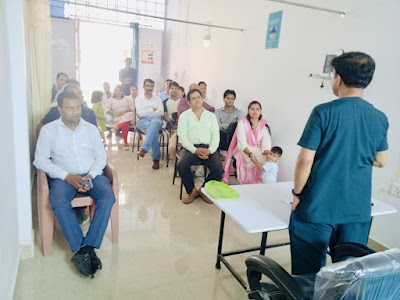 Dr R.K.DWIVEDI MBBS MD ( Roalas Healthcare) ISO certified Centre - Image 2