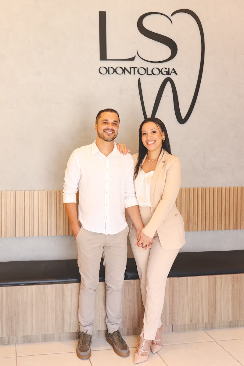 LS Odontologia - Implantes dentários em Angra dos Reis | Prótese Protocolo em Angra dos Reis