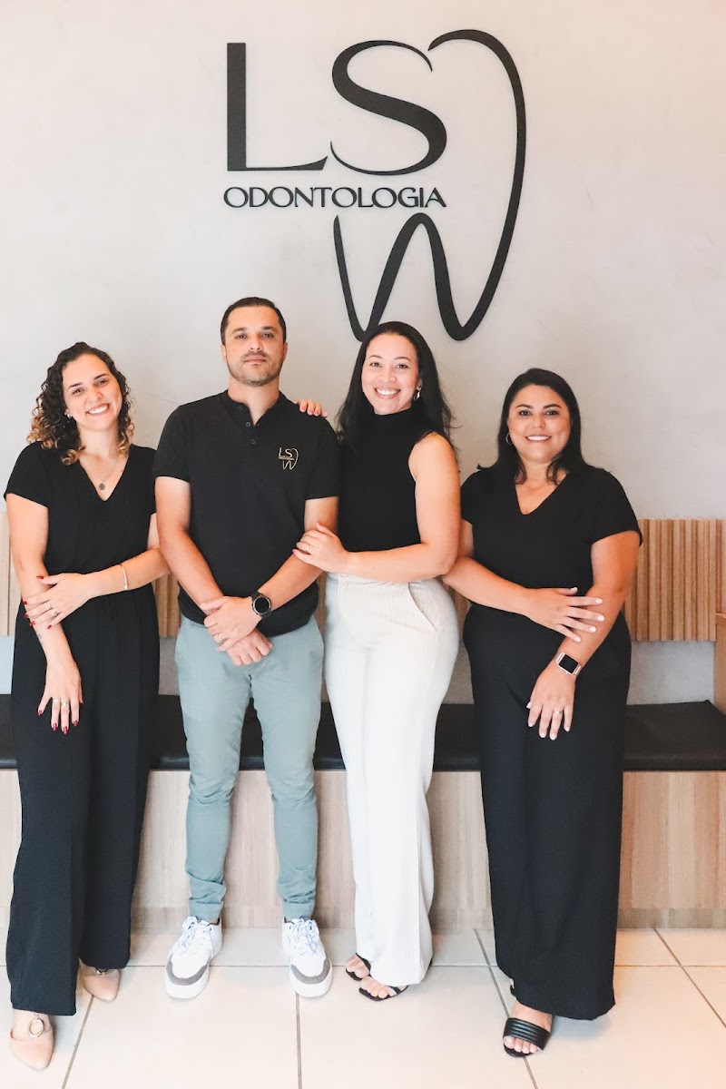 LS Odontologia - Implantes dentários em Angra dos Reis | Prótese Protocolo em Angra dos Reis - foto 2