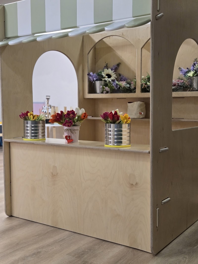 run+play kids cafe — Indoor Playground in St. Petersburg