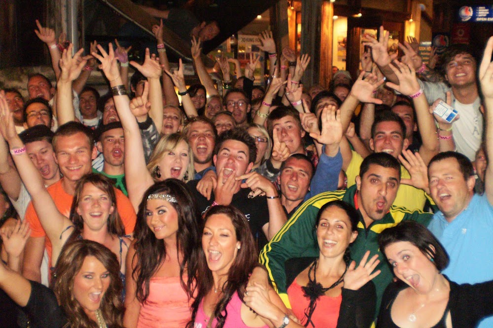 Kiwi Crawl Bar Crawl Queenstown fotoğraf 1