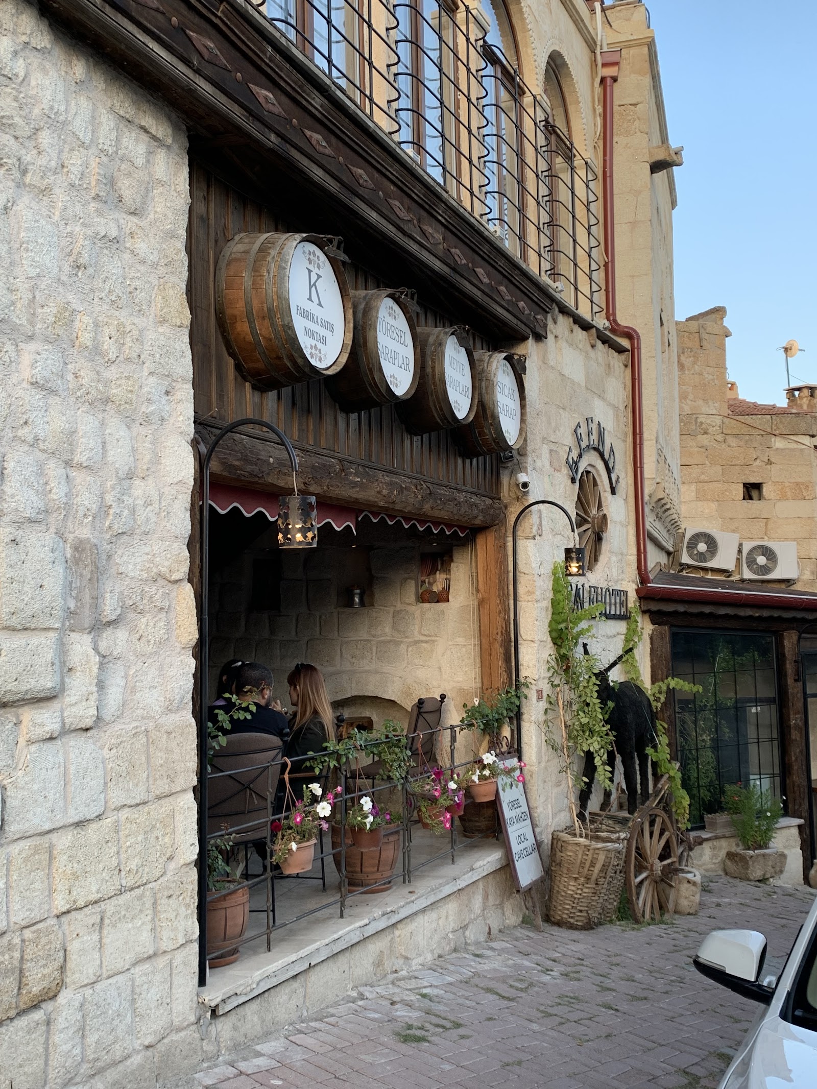Efendi Şarap Evi-Kapadokya Şarapları- Winehouse-Şarap Tadımı ve Fabrika Satış Noktası mekanı