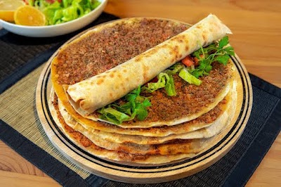 CEYHAN AKDENIZ LAHMACUN - Restoran