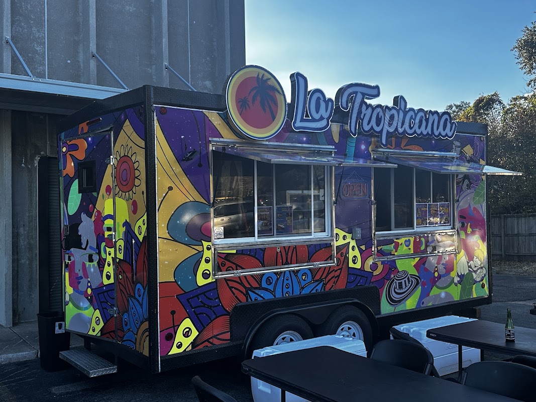 La Tropicana photo 3