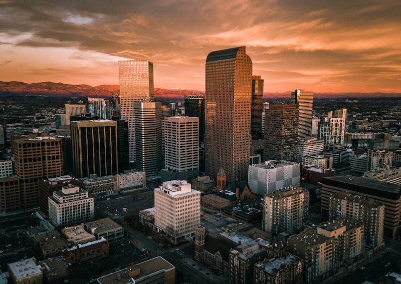 Mile High Chauffeur | Private Driver + Black Car Service