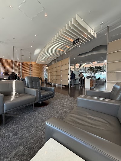 Air Canada Maple Leaf Lounge (US Departures) — Google photo 4