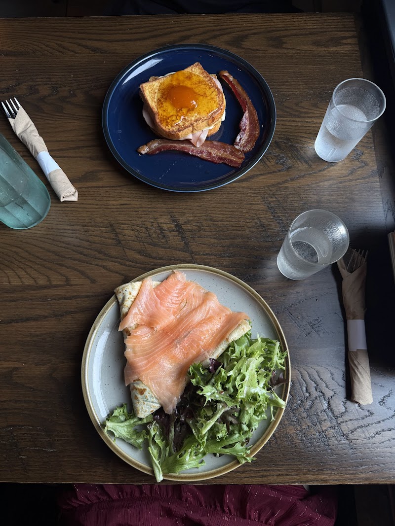 Cafe Moulin photo 3