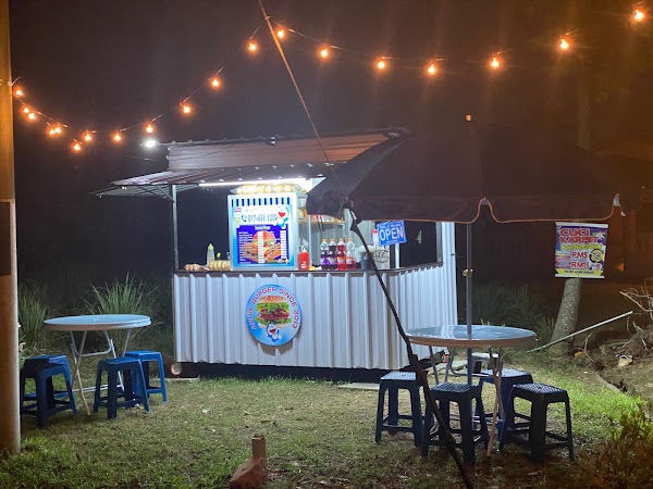 Achik burger pulau nyior - Photo 1