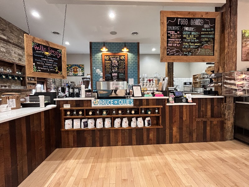 Bruce & Ollie's Ice Cream, Specialty Coffee & Deli photo 4