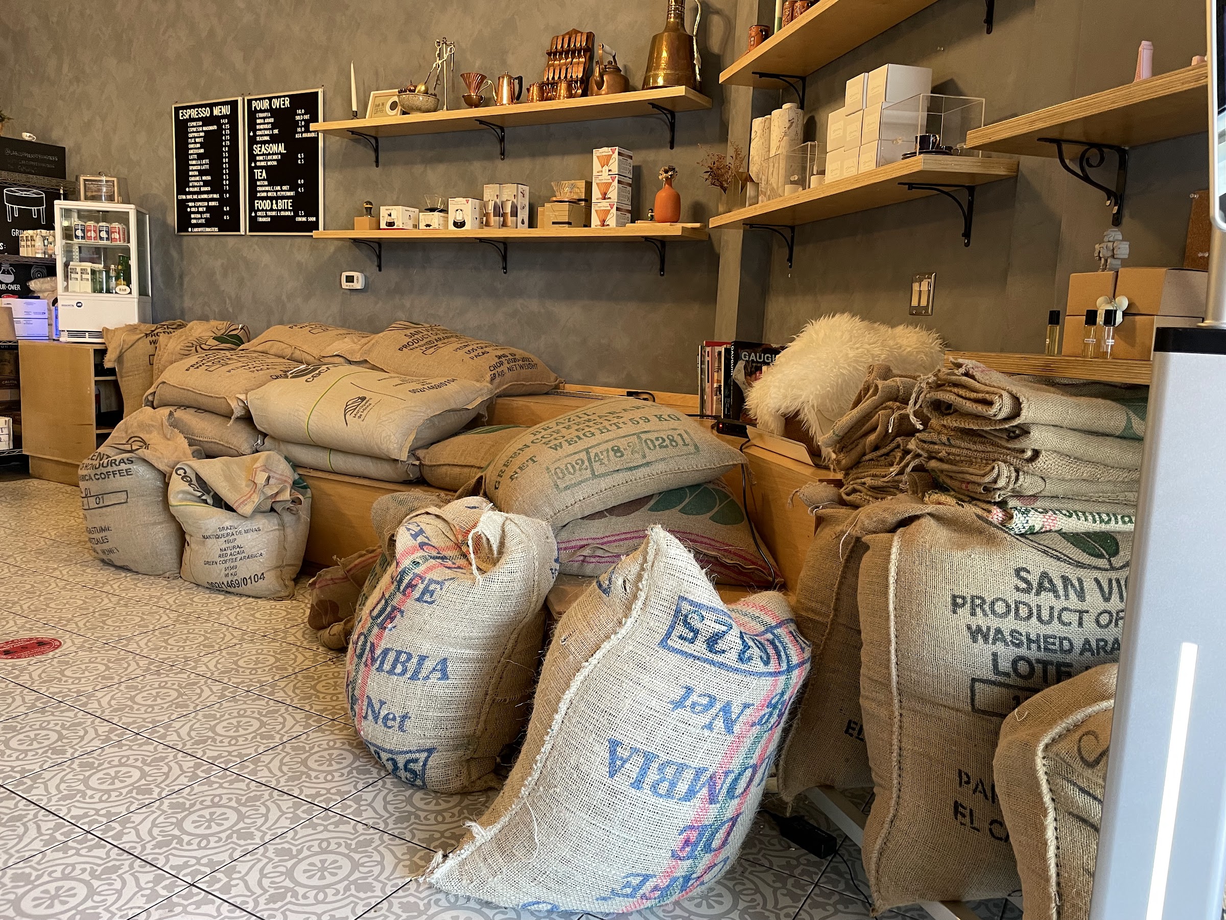 Lab Coffee & Roasters - Photo 1