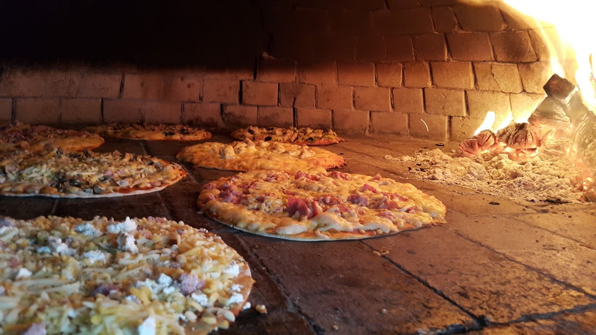 Heavenly Pizzas — photo 2