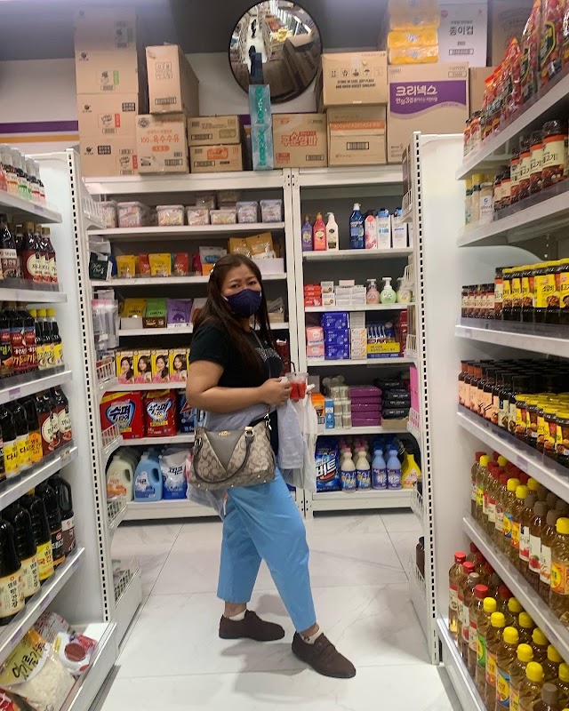 Funhan Mart BGC