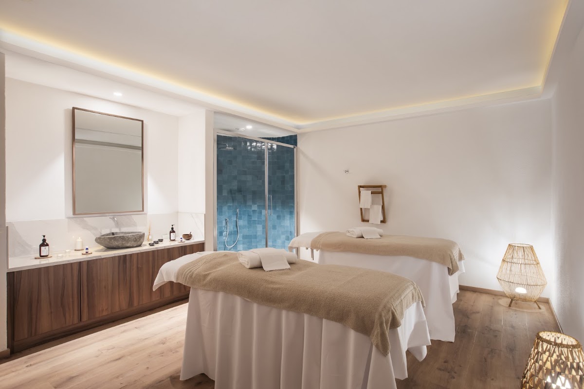 Mangia's Santa Teresa Sardinia, Curio Collection by Hilton hero