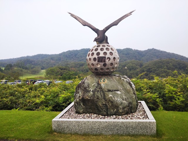 Nishinihon Seven Three Golf Club - Photo 3