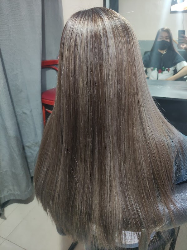 Sir George Salon