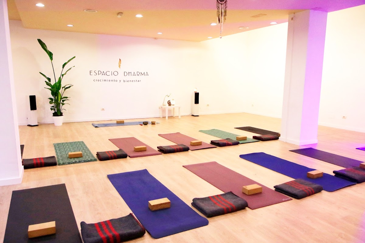 Tiki Yoga Integral — 3