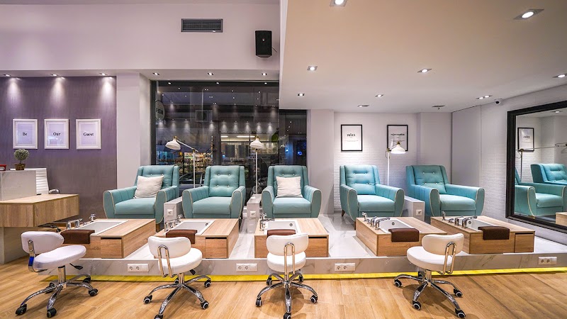 Doctor Fish Athens - Day Spa & Nail Bar