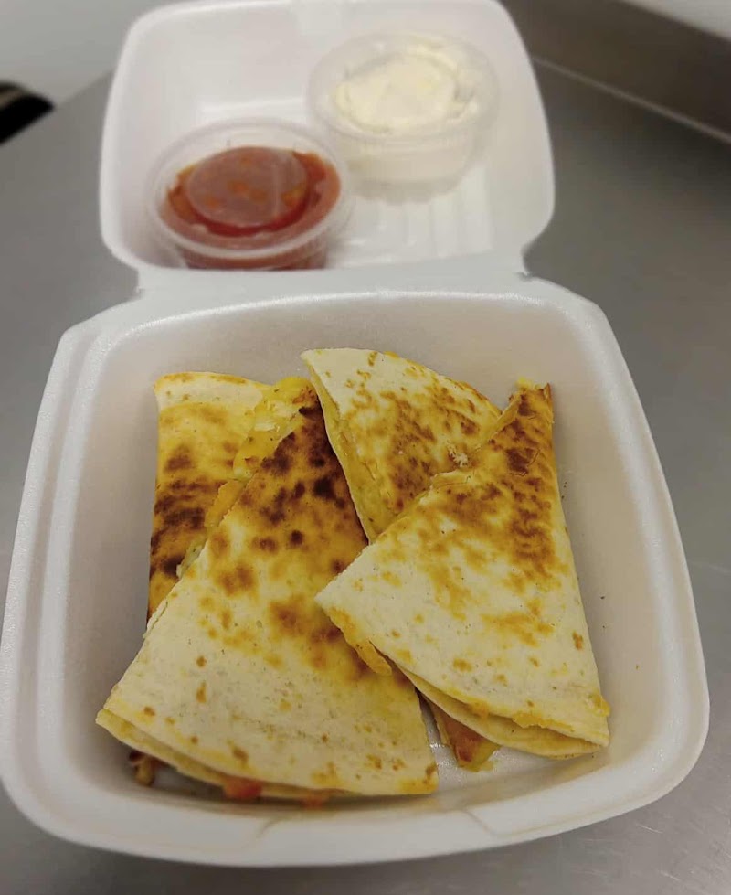 Tom’s Food Trailer photo 3