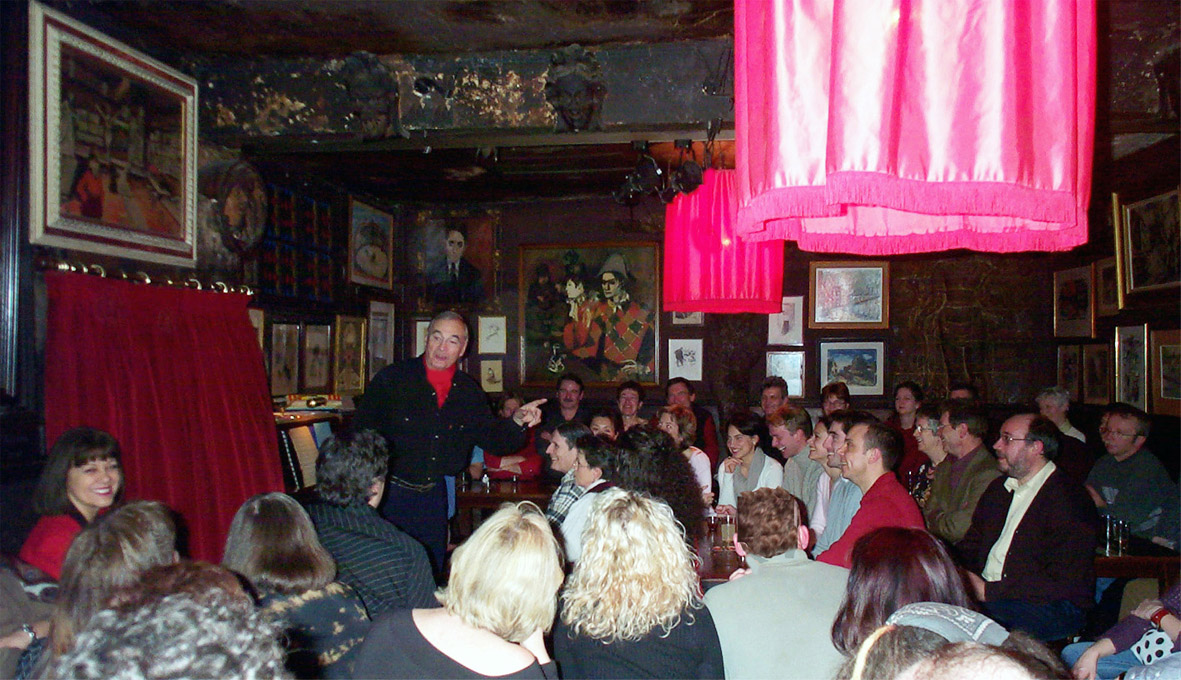 Cabaret Au Lapin Agile, vue extérieure
