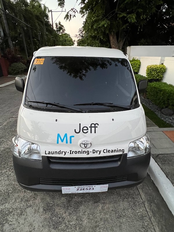 Mr Jeff Uptown BGC Taguig City