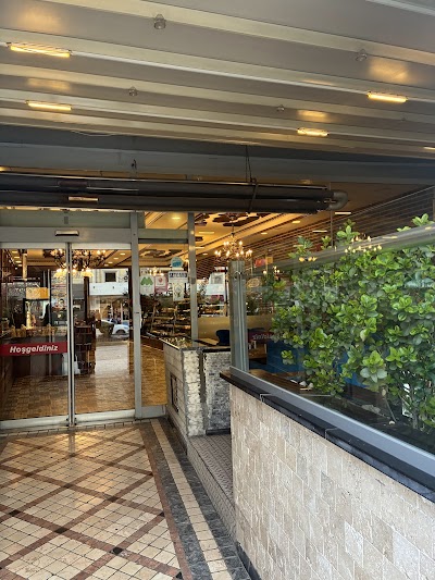 Cumhuriyet Lezzet Dünyası Elvankent - Restoran