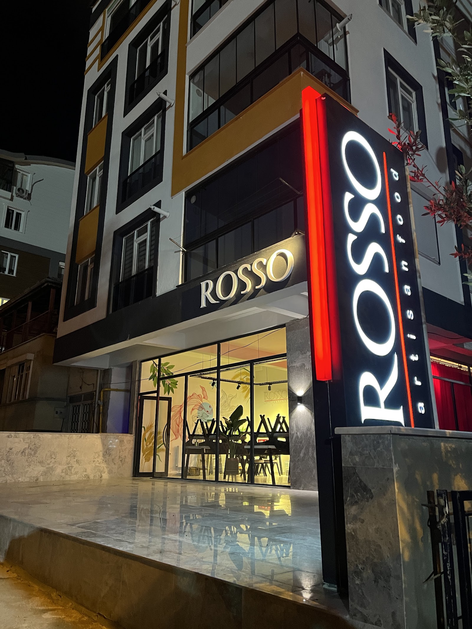Rosso Artisan Food mekanı