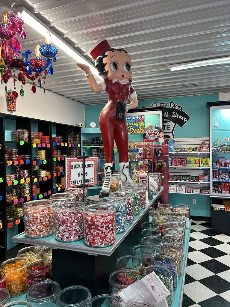 Mother Road Fudge and Candy Shop photo 4