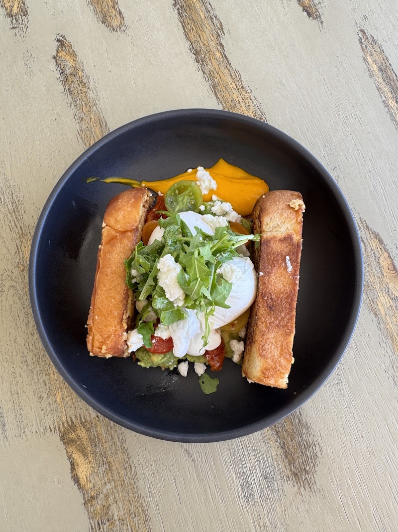 The whitecottage 163 photo 4