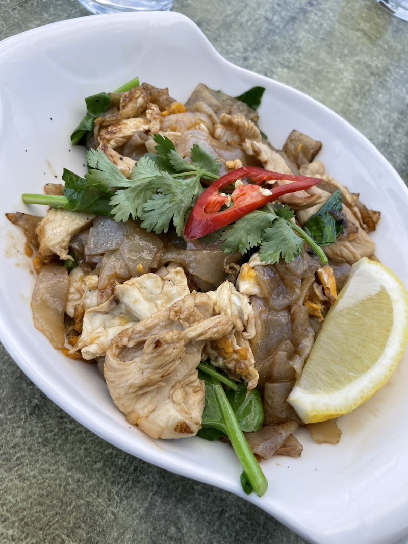 The whitecottage 163 photo 10