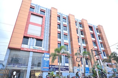 Apollo Clinic - Image 3