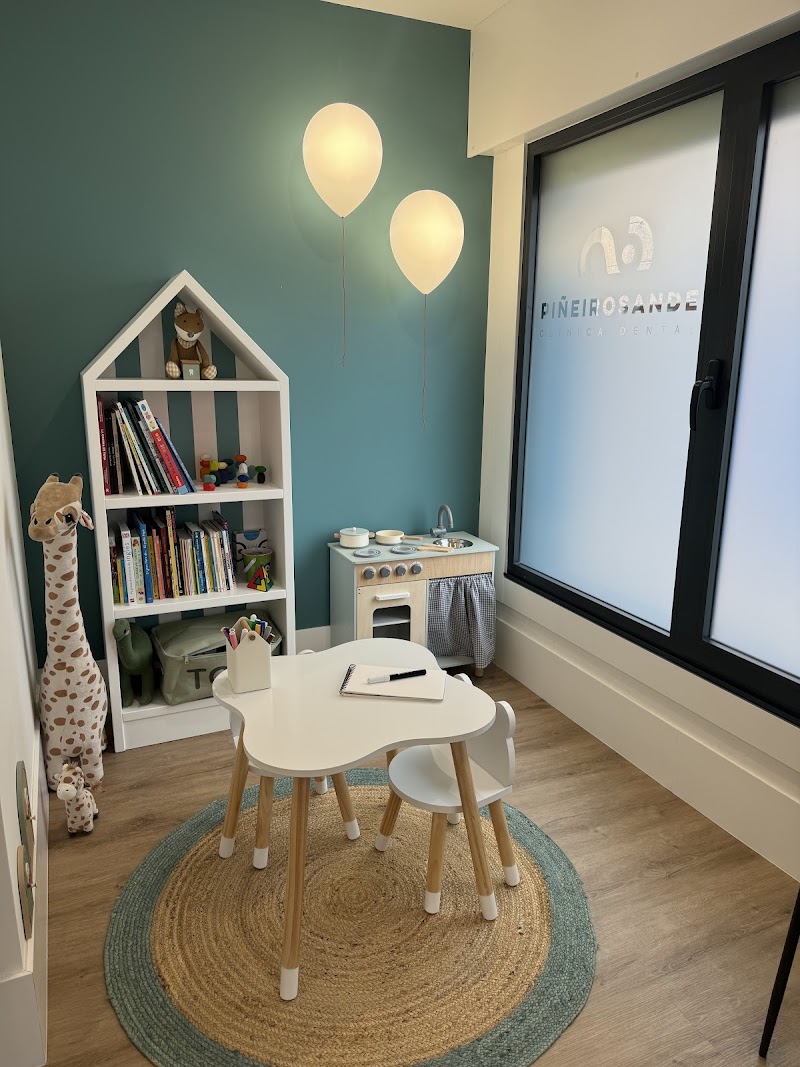 Clínica Dental Piñeiro Sande photo 3