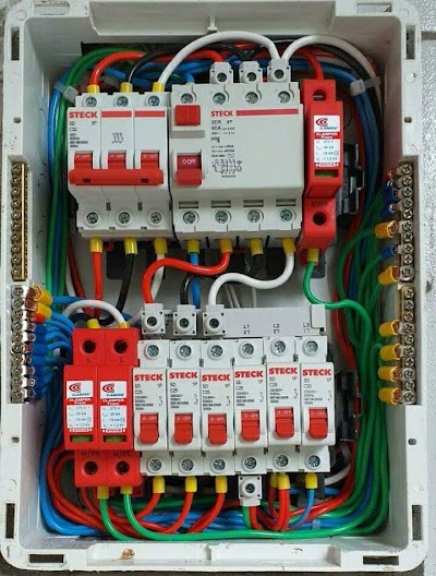 Foto de Eletricista . NP Soluções em Elétrica