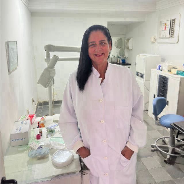 Dra. Roberta Carneiro Leão - foto 2