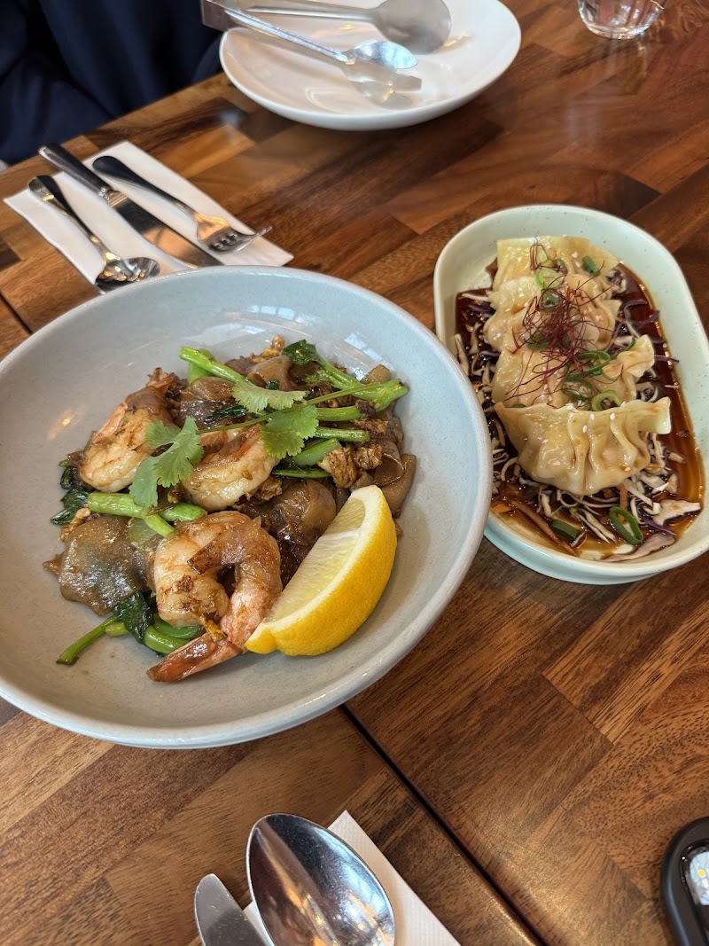 Jumbo Thai Restaurant & Bar photo 6