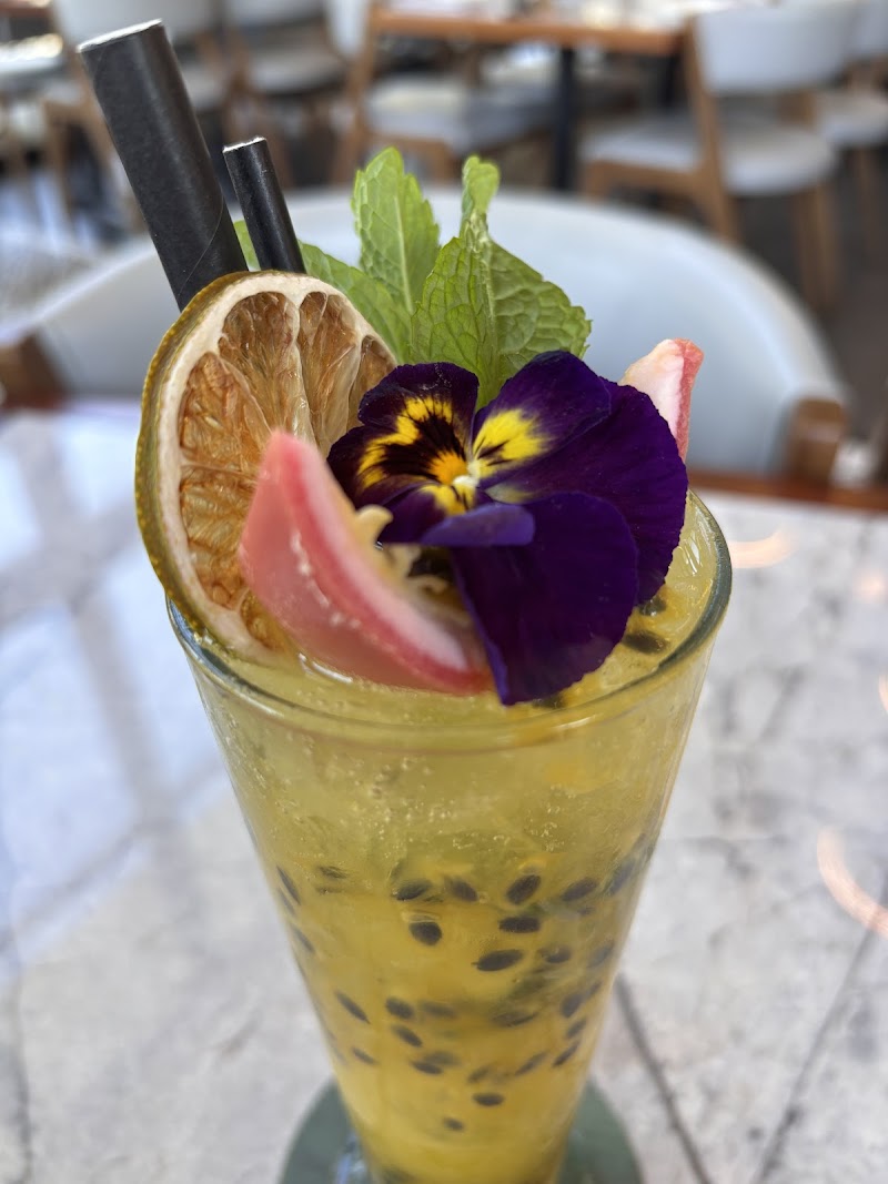 VALYN Thai Restaurant & Bar photo 6