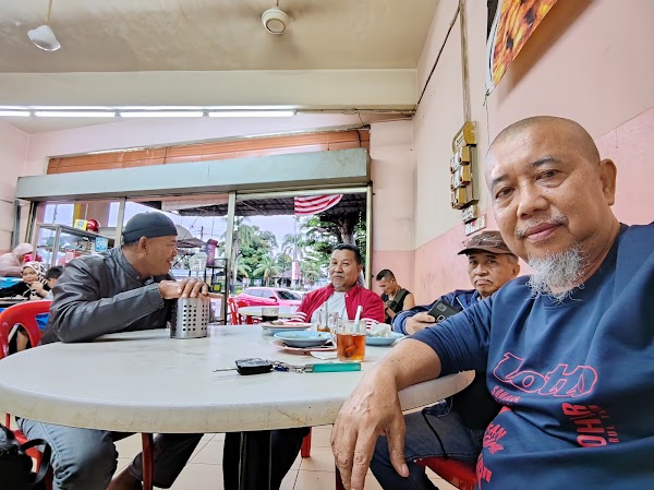 Restoran Atan Pisang Goreng - Photo 1