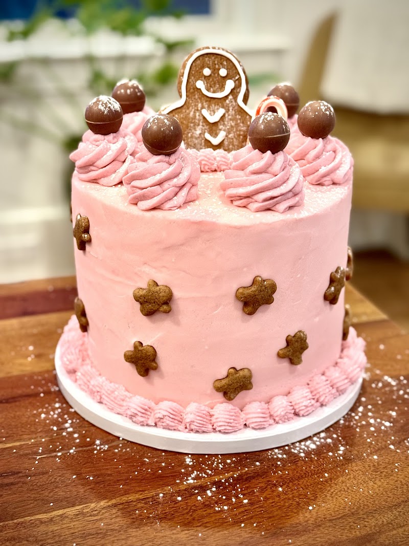 Louise C. Bakes photo 5