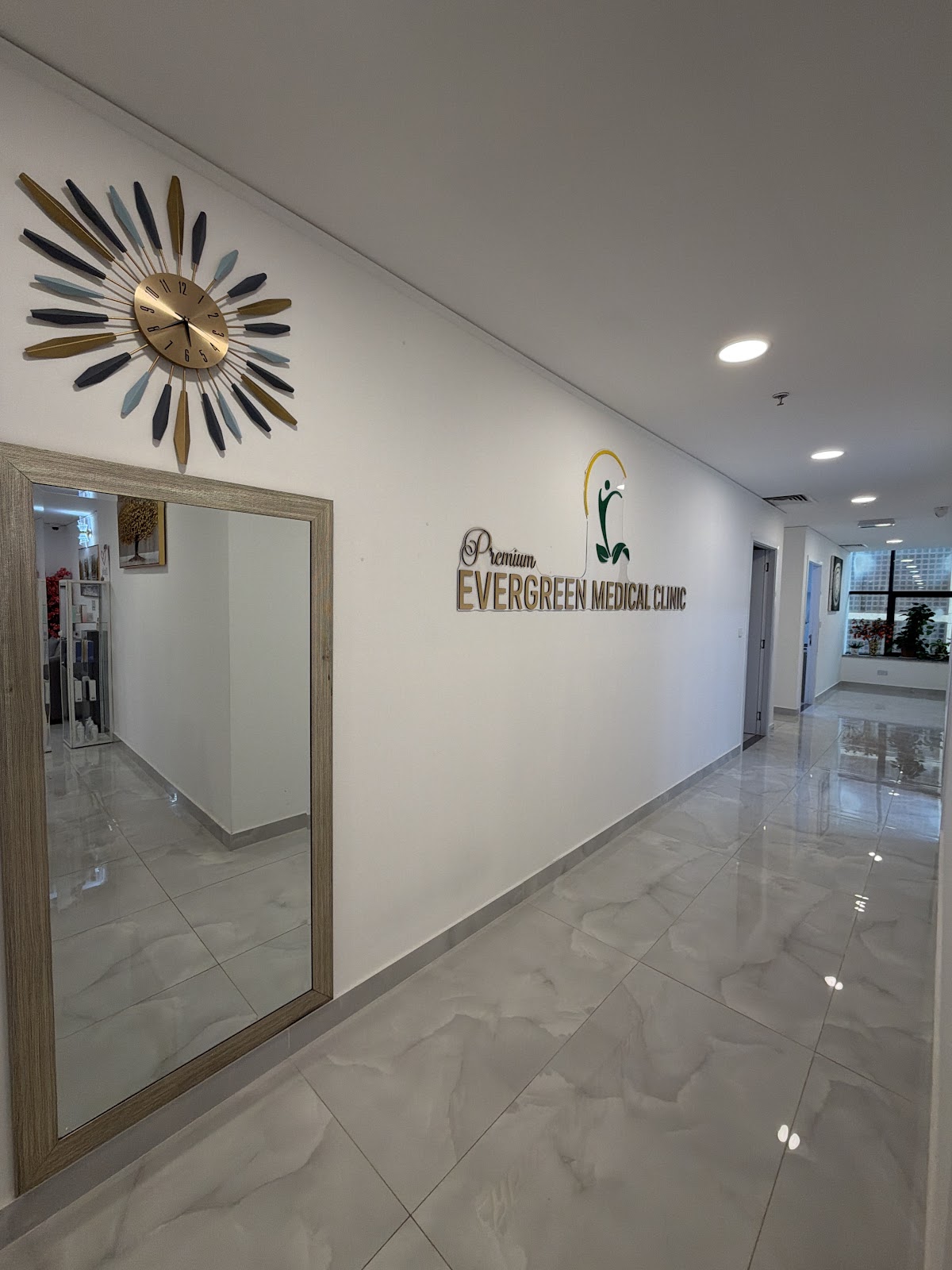 Premium Evergreen Medical Clinic 3