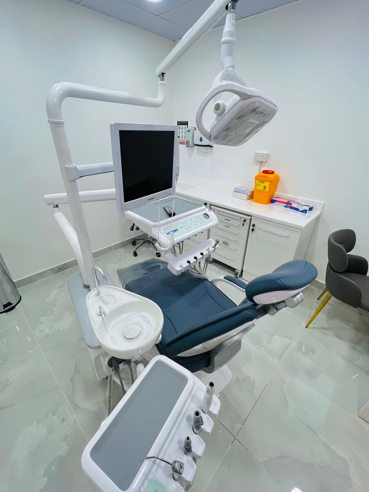 Premium Evergreen Medical Clinic 5