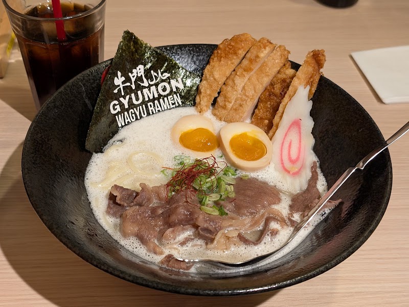 GYUMON Halal Wagyu Ramen & Gyukatsu – Shibuya Scramble (牛門ハラル和牛ラーメン&牛カツ/渋谷スクランブル) photo 6