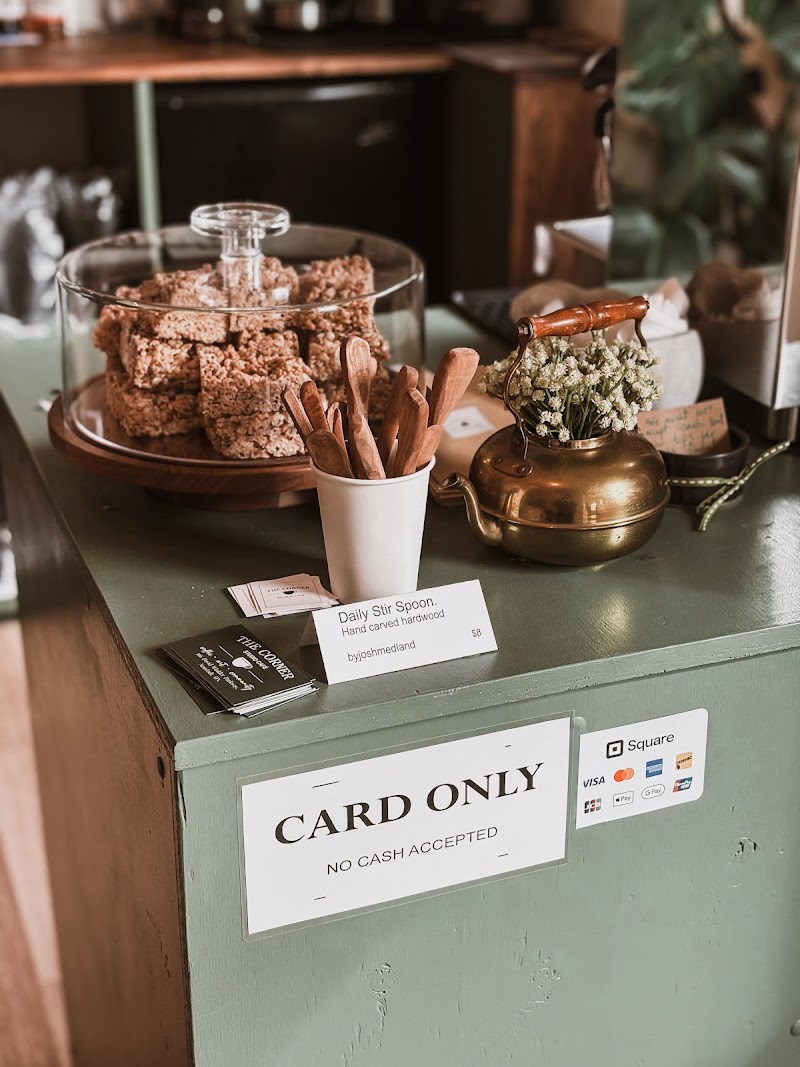 THE CORNER Studio Café photo 3