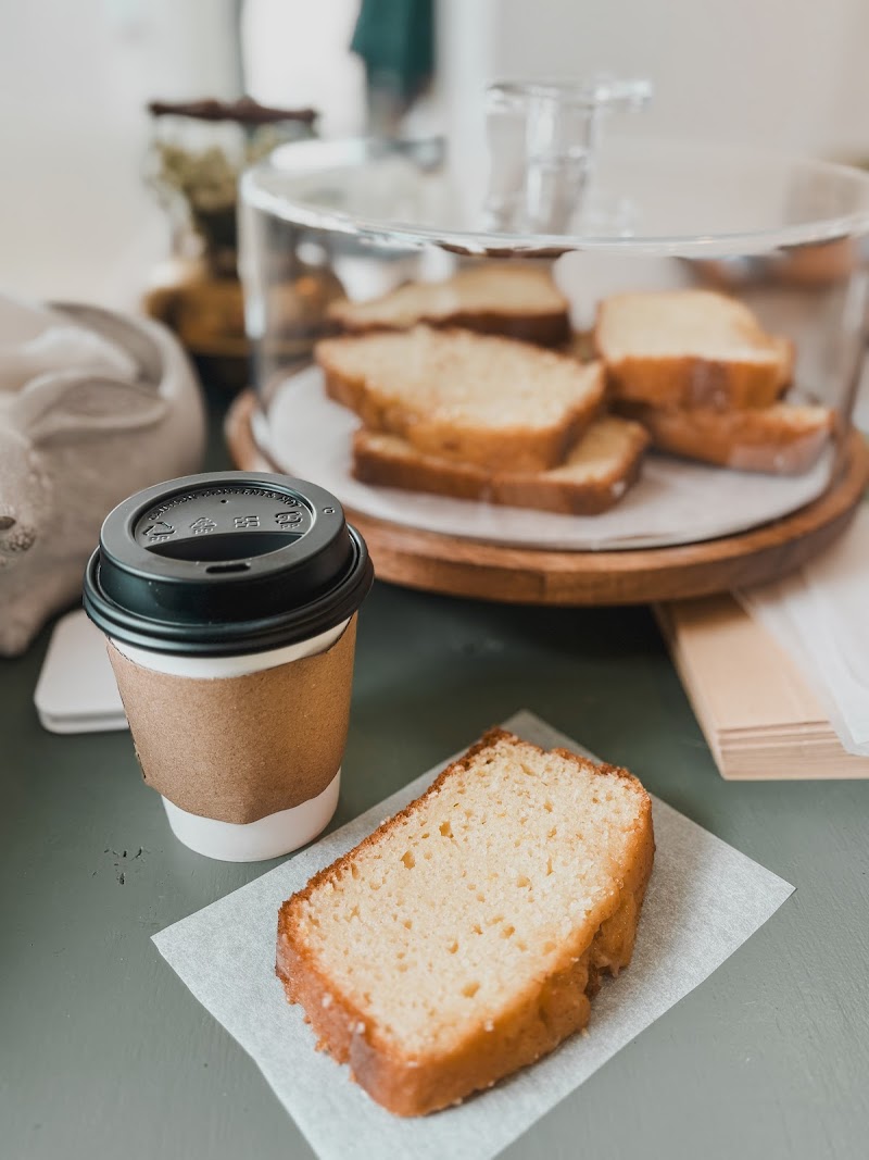 THE CORNER Studio Café photo 4