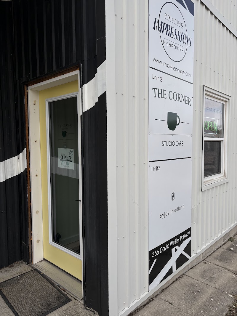 THE CORNER Studio Café photo 1