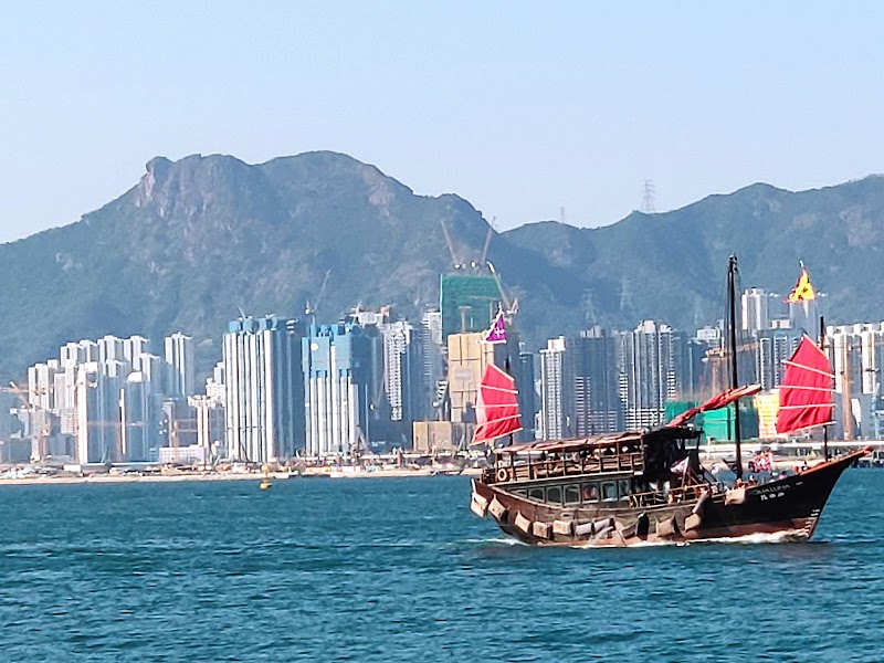 Quarry Bay Promenade Pet Garden