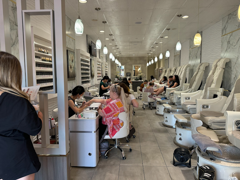 Heavenly Nails & Spa