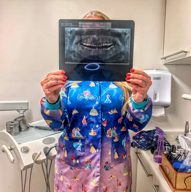 Dra. Juliana Perrone, Dentista - foto 3