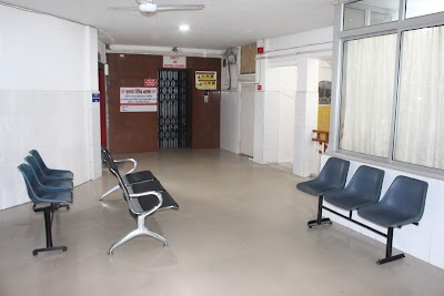 EMM HOSPITAL & RESEARCH CENTER - Image 2