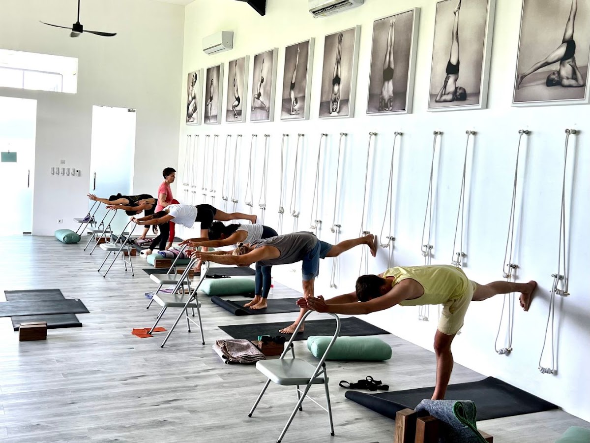 Desa Yogi Iyengar Yoga Shala — 3