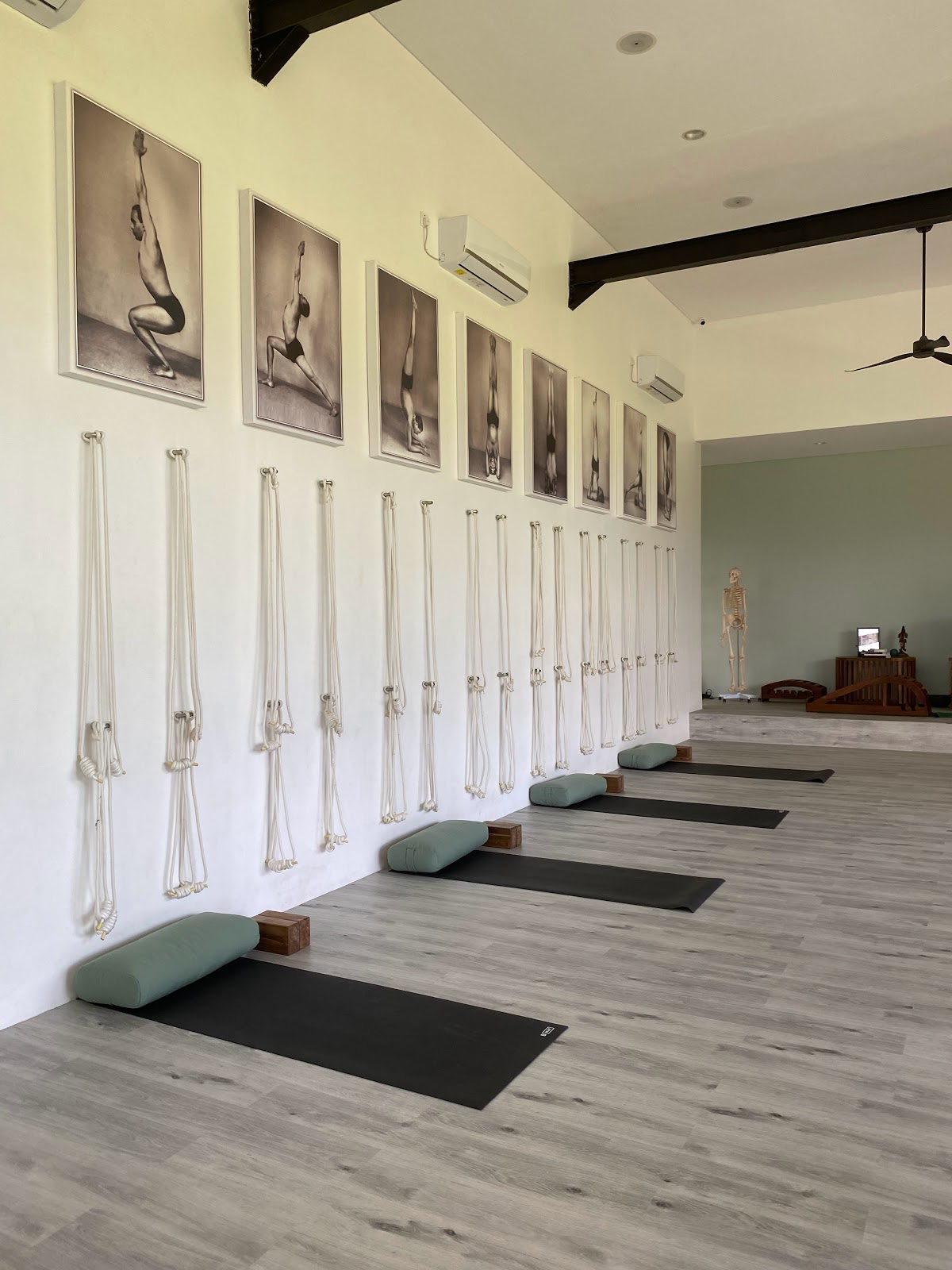 Desa Yogi Iyengar Yoga Shala — 4