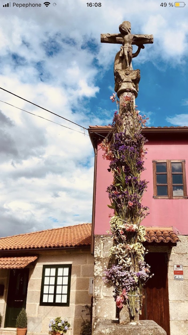 Cruceiro Praza de San Roque photo 2